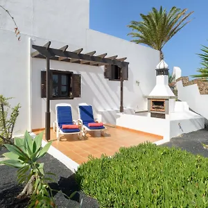https://casa-maesa.in-canary-islands.com